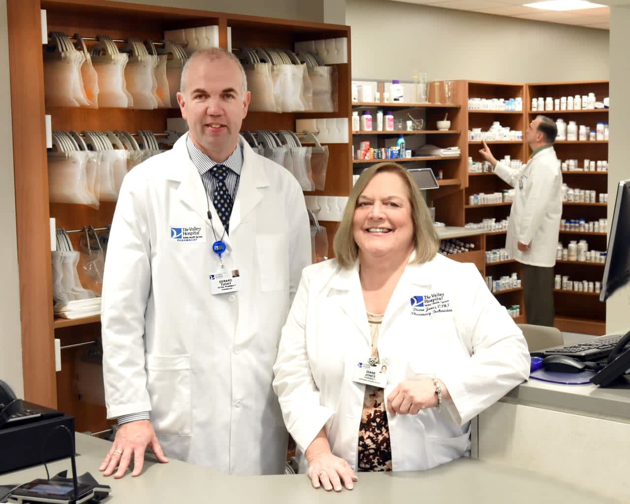 Pharmacist Gerard Tuohy and Pharmacy Technician Diane Jones at the new retail pharmacy at the Valley Center for Health and Wellness.