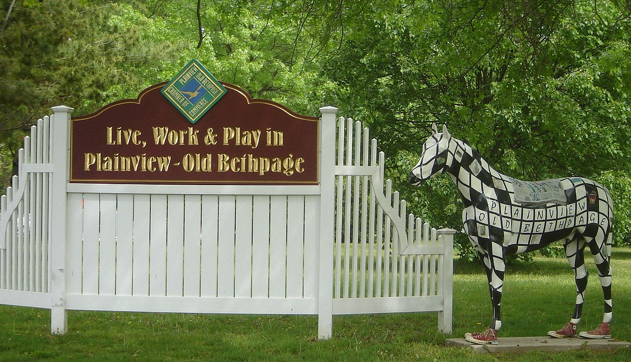 Plainview and Old Bethpage sign