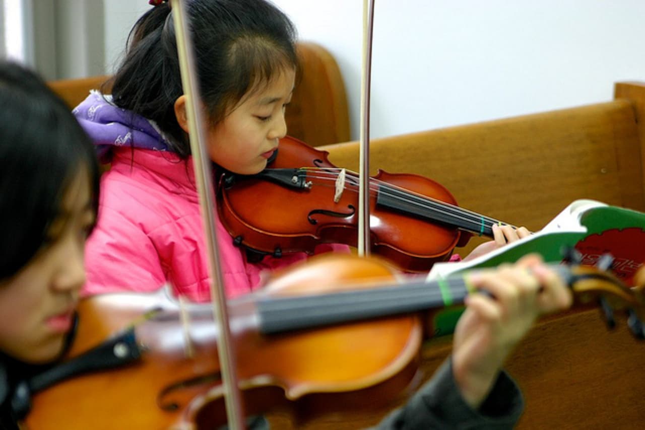 Free violin and viola lessons will be offered at Old Tappan Public Library on Thursdays in July and August.