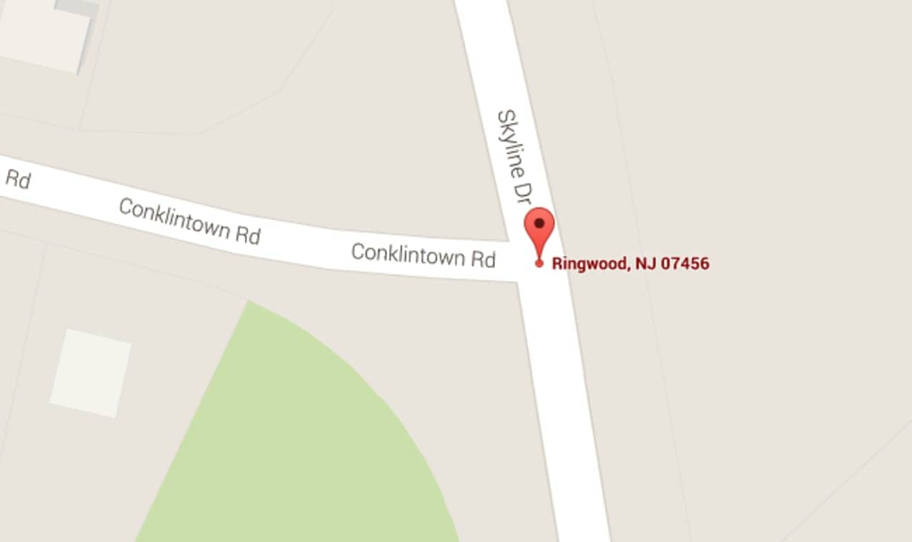 Conklintown Road and Skyline Drive -- site of the crash.