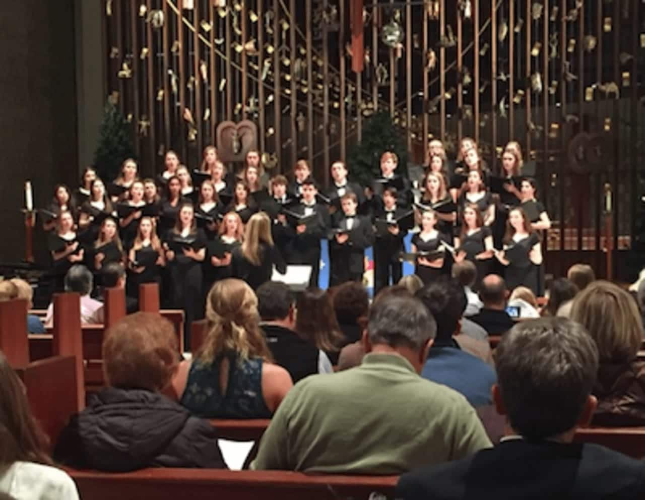 The NCHS Concert Choir and Madrigal Ensemble recently performed selections from Handel’s MESSIAH as well as other choral and holiday favorites.