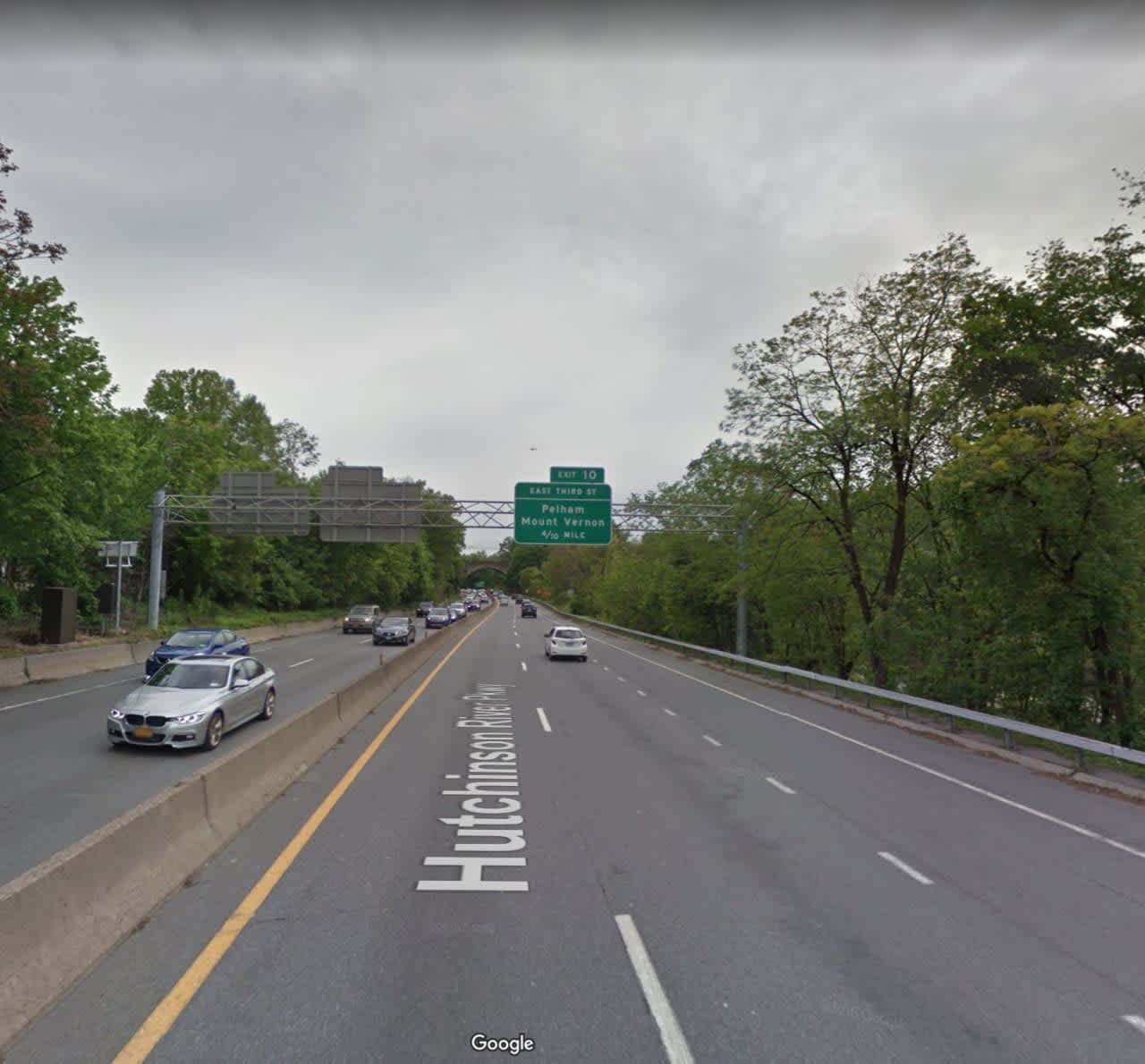 There will be nightly ramp and lane closures on the Hutchinson River Parkway in Westchester next week.