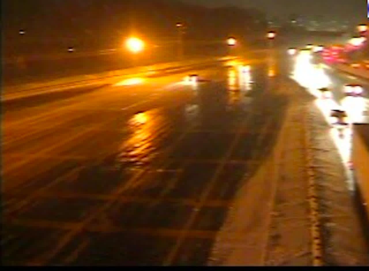 A look at conditions on I-95 in New Rochelle late Saturday afternoon.