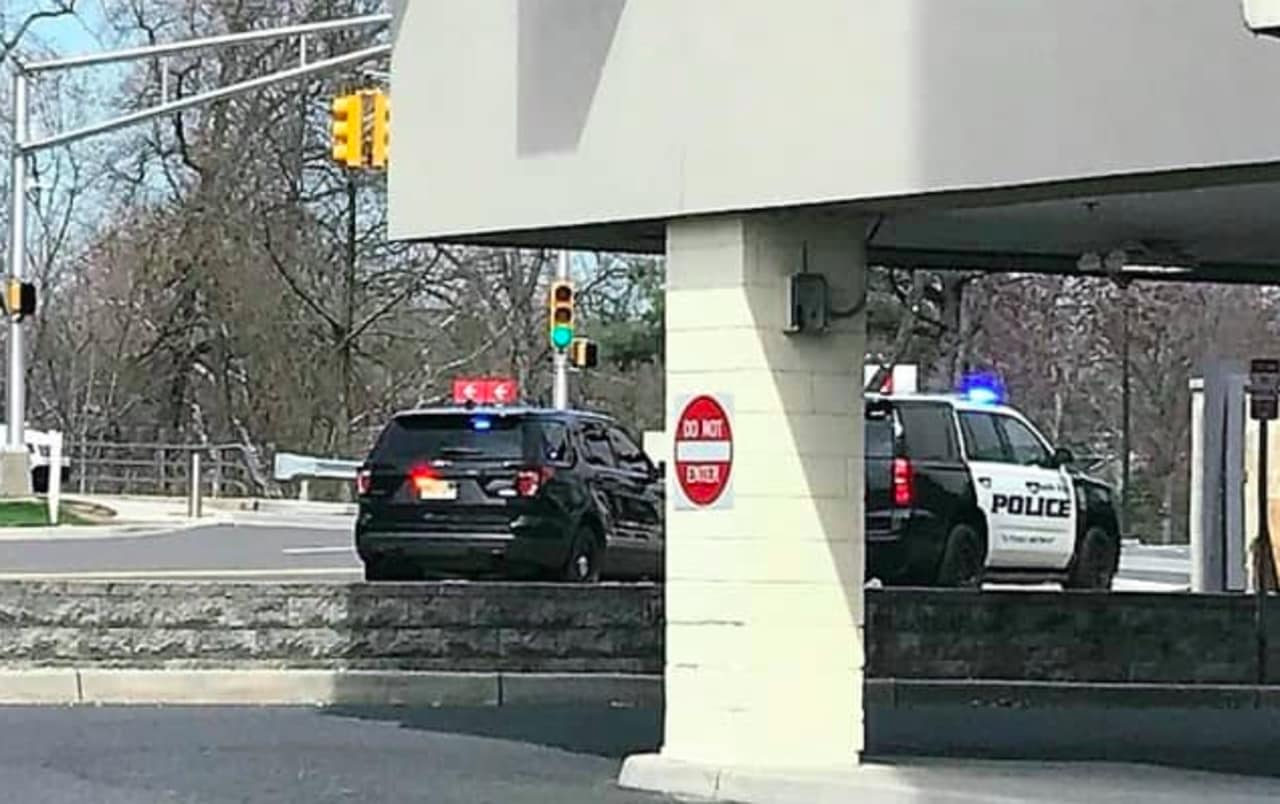 A 16-year-old Northern Highlands High School sophomore from Saddle River jumped from the top level of a five-story parking deck Tuesday morning at the Garden State Plaza in Paramus.