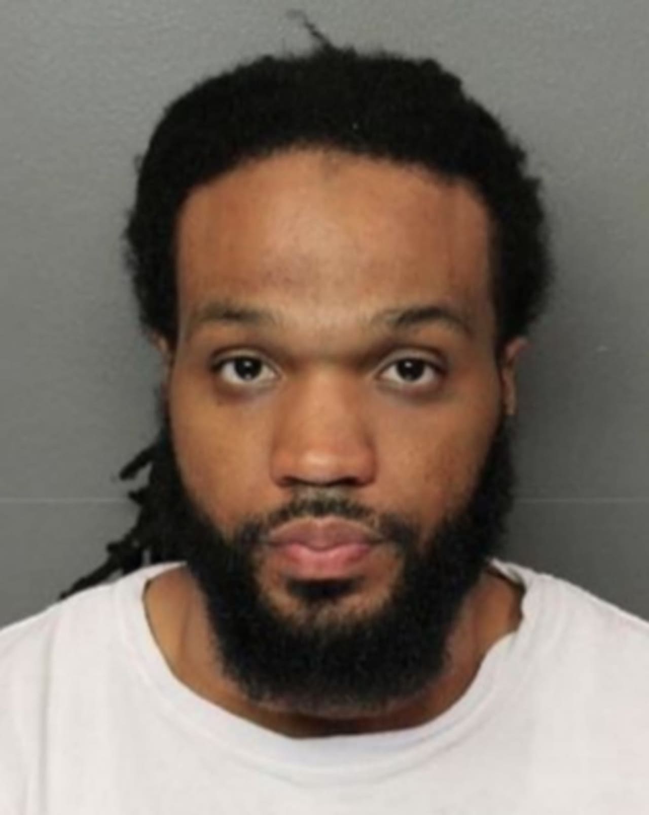 A warrant has been issued for the arrest of Daquan Ragland, 29, who police say fired a gun near the area of 93-95 Clinton Pl. in Newark on Wednesday, April 15 around 4:20 p.m.