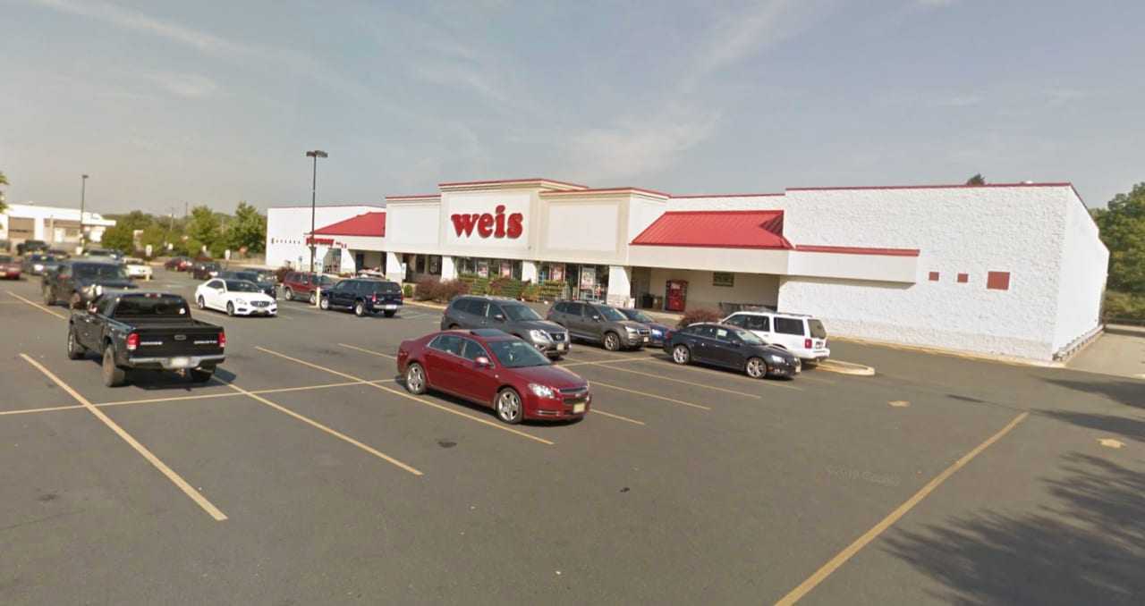 Weis Market on Water Street in Newton