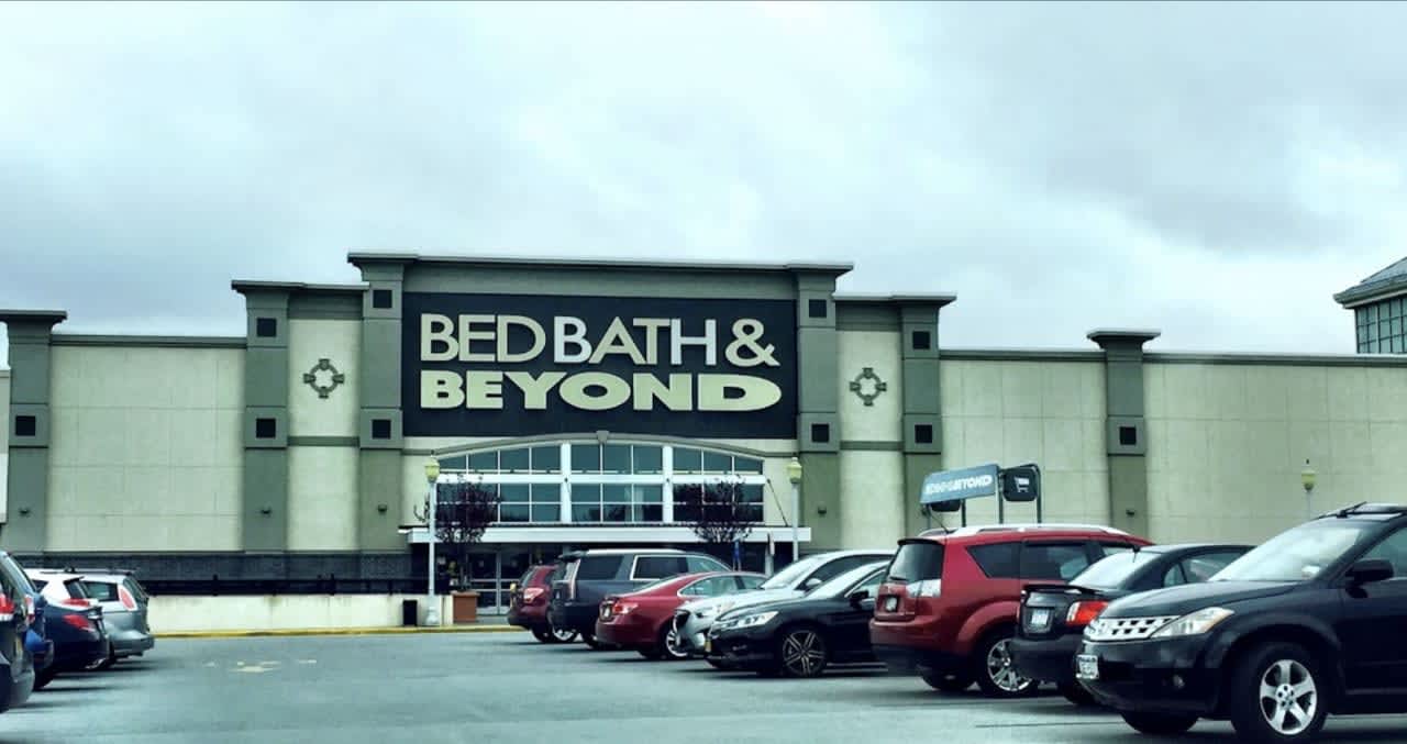 A Hudson Valley location is among a new batch of scheduled closures announced by struggling home goods retailer Bed Bath & Beyond.