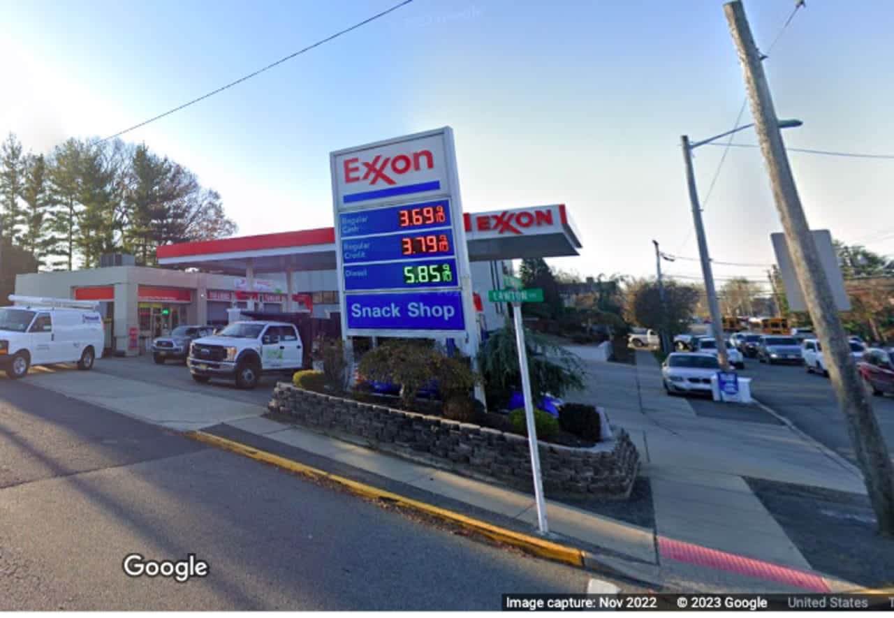 Lawton Express (Exxon Mobile), 678 Bergen Blvd., Ridgefield