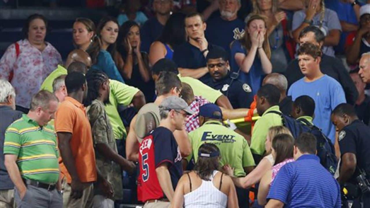 A fan died when falling from the upper deck of Atlanta's Turner Field during Saturday night's Braves-Yankees game.