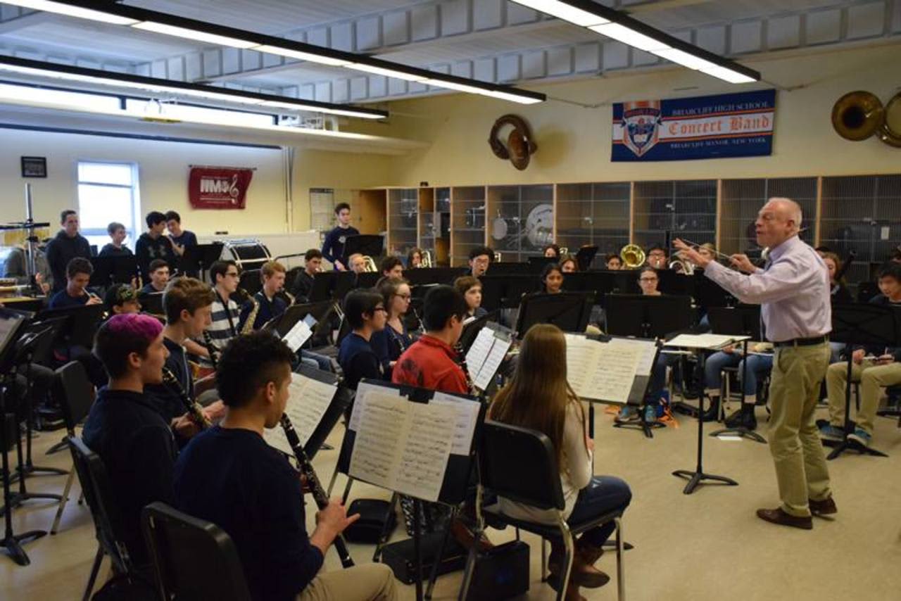 Curt Ebersole conducts a band workshop with Briarcliff students.