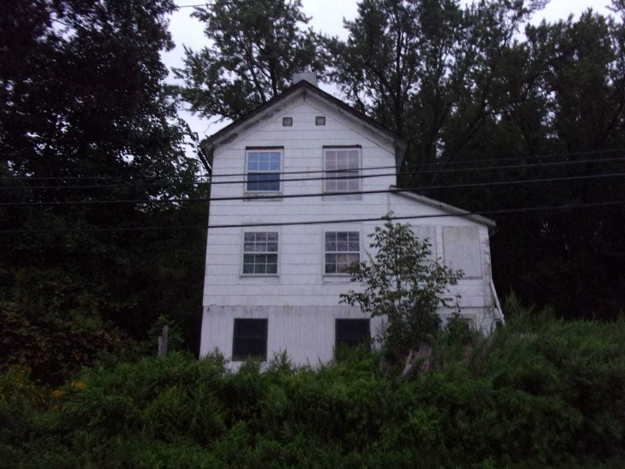Iroldi left approximately 50 dogs in this Orange County home.