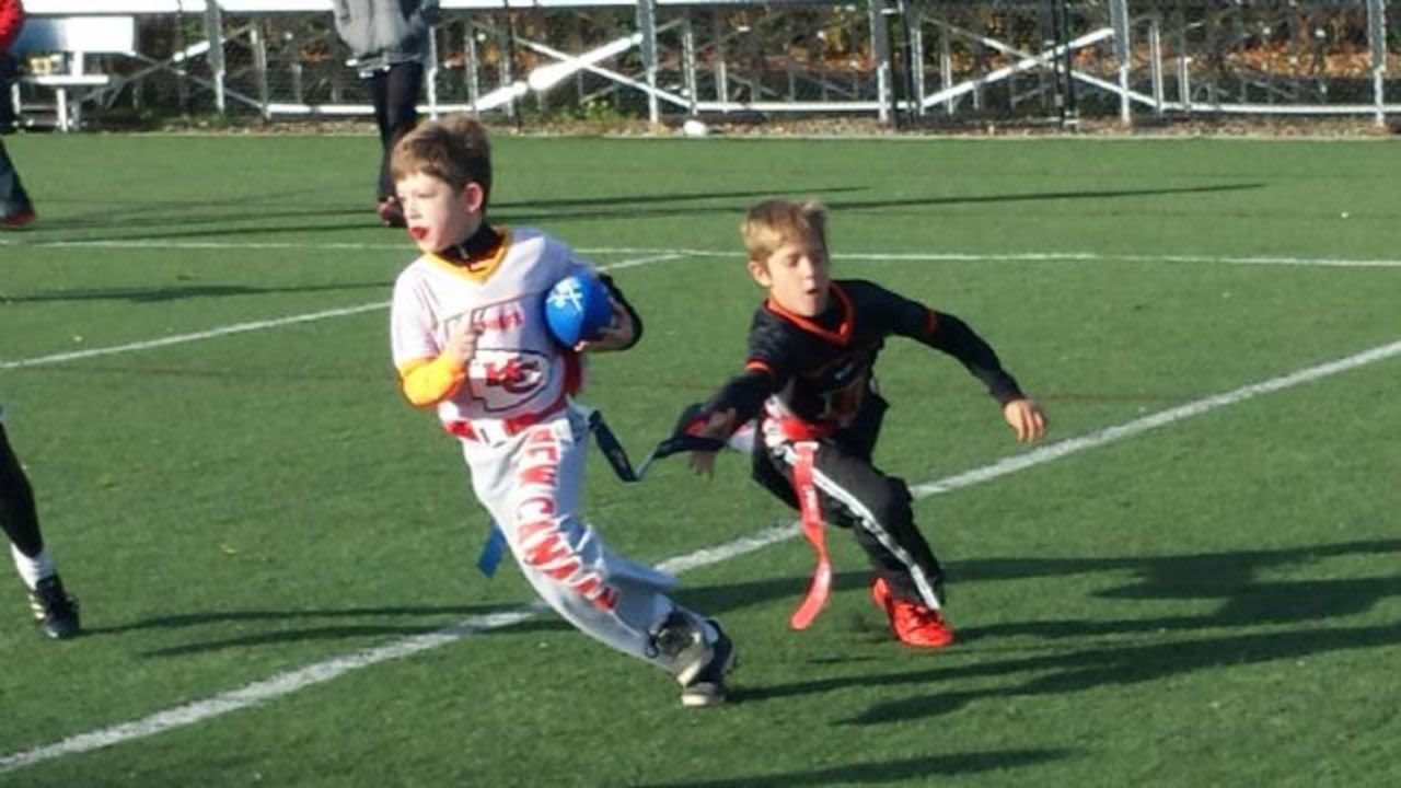 Registration is open for the New Canaan Flag Football League's 2016 season.