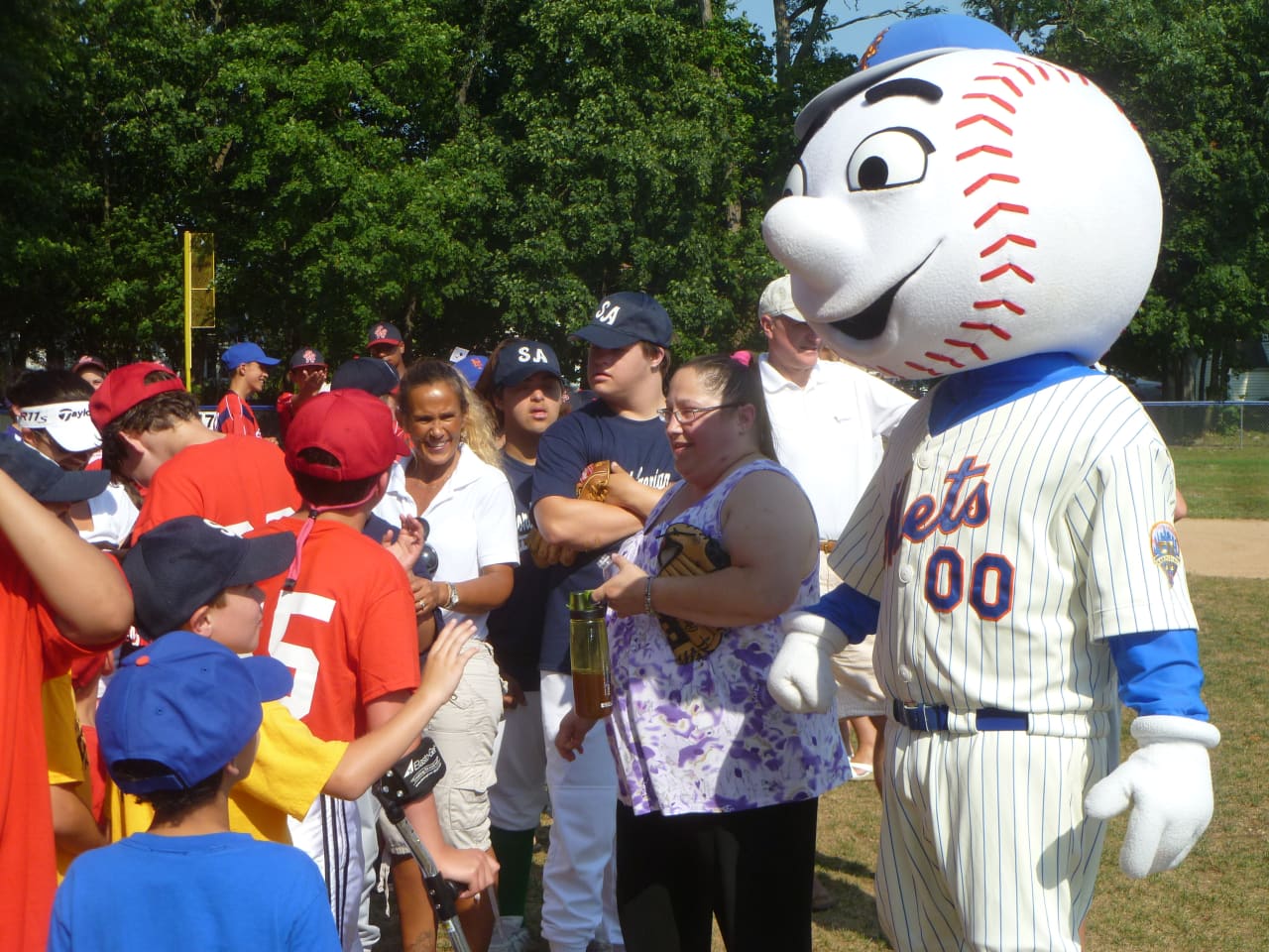With the Mets out of town Mr. Met will be headed to New Canaan on June 1 to help celebrate Family Kids Day at Citibank in New Canaan. 