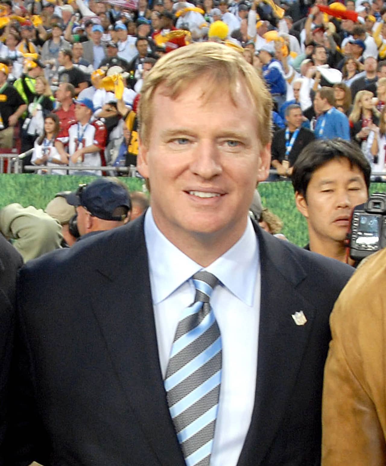 NFL Commissioner Roger Goodell will visit the Fairfield Giants Youth Football program Wednesday.