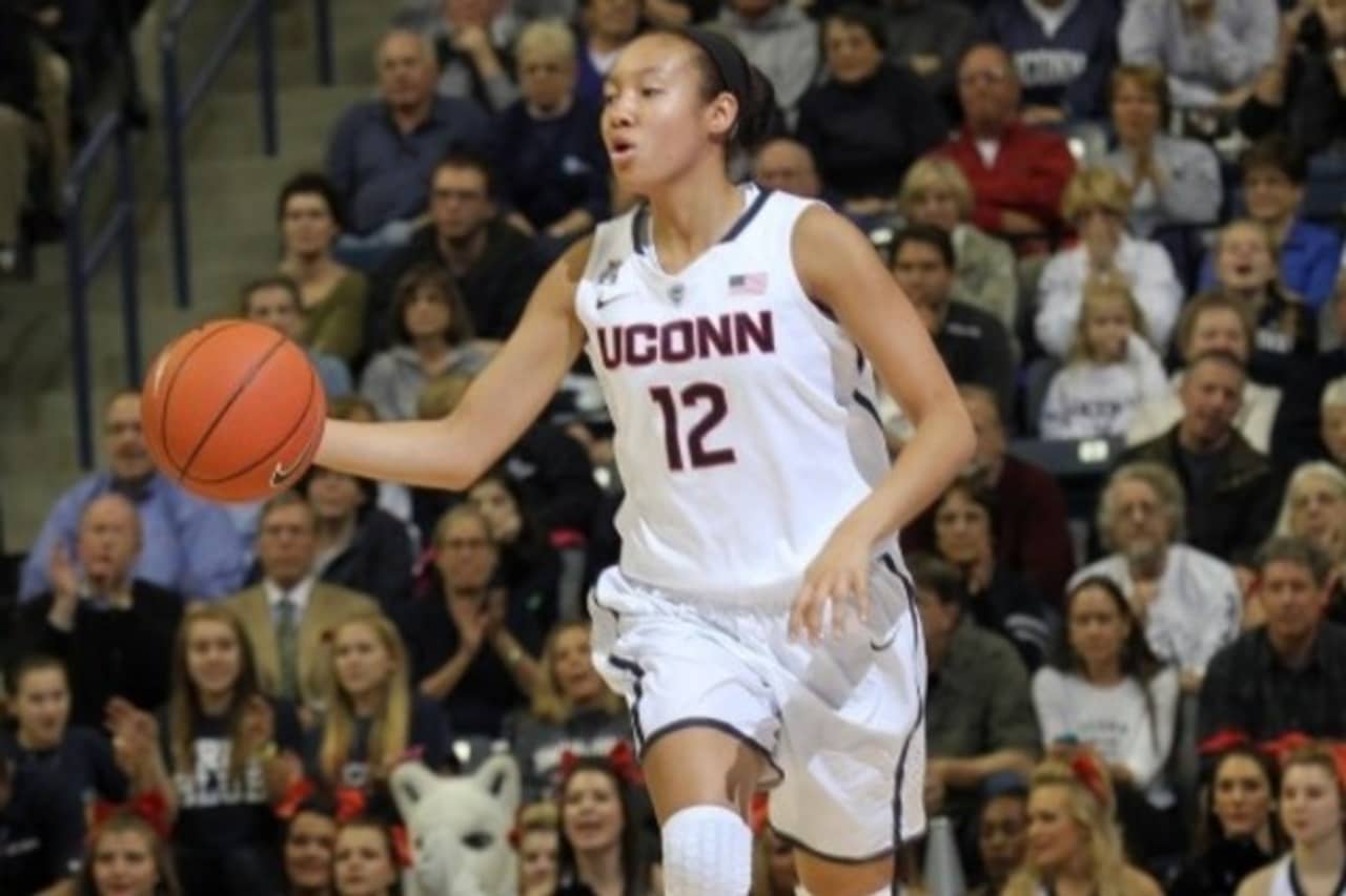 Ossining's Saniya Chong will try to help the UConn women's basketball team win its third straight national title Tuesday against Notre Dame.