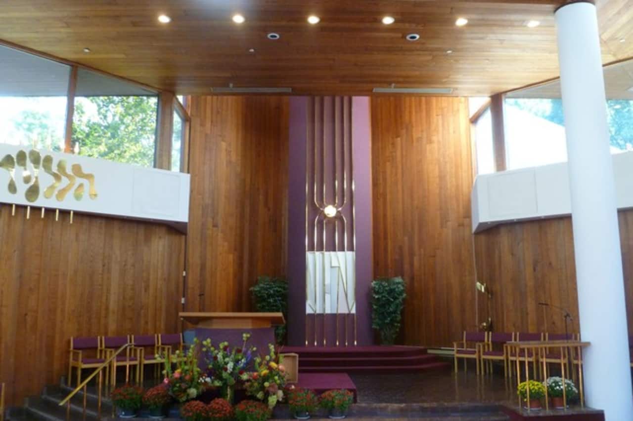Scarsdale Synagogue Temples Tremont and Emanu-El will have a family-oriented service for  Sunday  Hanukkah morning.