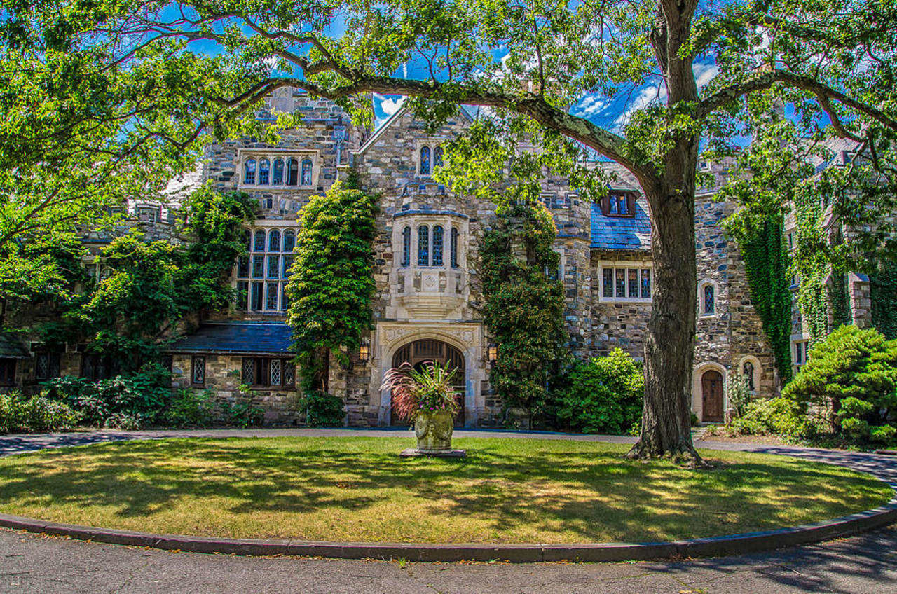 A popular tourist website has named the Castle at Skylands Manor one of the 15 most romantic weekend getaways in New Jersey.