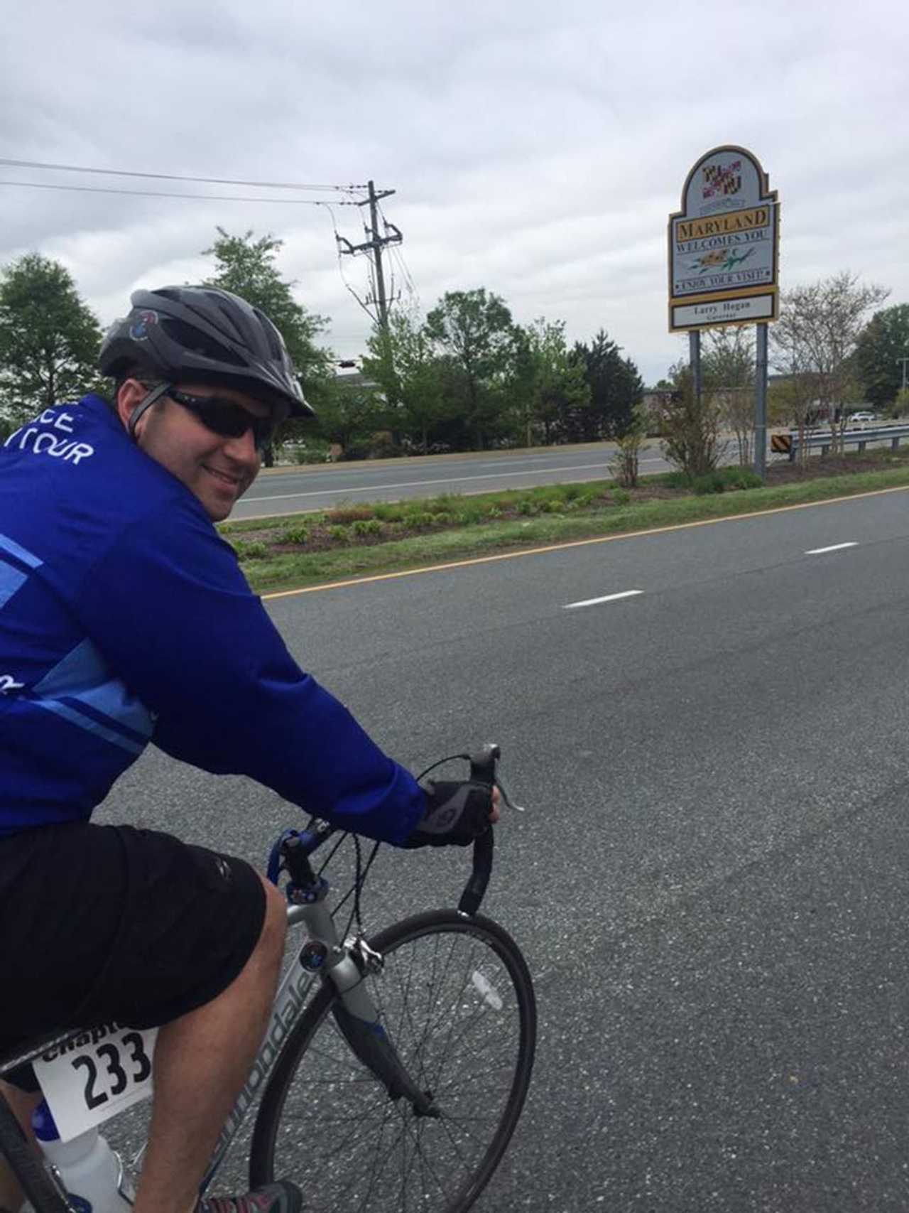 Lyndhurst Police Get Trailer From 200 Club For 320Mile Unity Tour