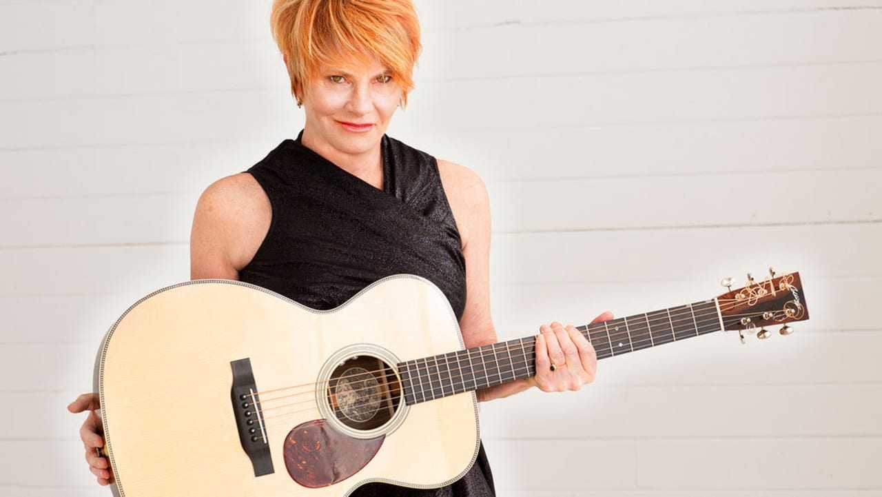 Shawn Colvin perhaps best-known for her commercially successful "Sunny Came Home" is making a Fairfield stop on her current tour.