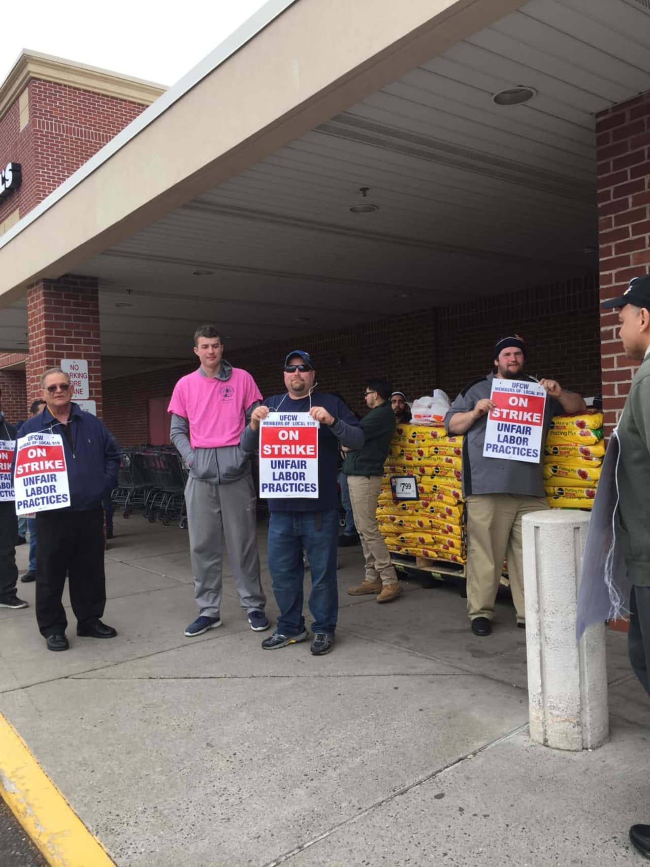 Stop & Shop workers picket during strike.