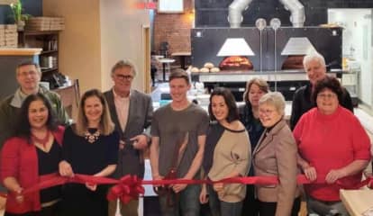 Visitors 'Really Impressed' By New Wood-Fired Pizza Place In Willimantic