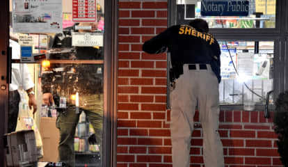 Would-Be Burglar Aborts Break-In, Bolts After Busting Cresskill Pharmacy Window: Police