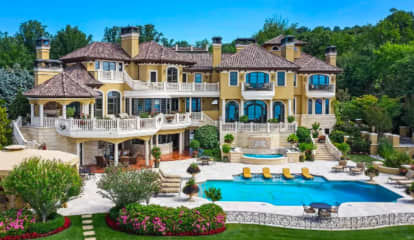 Sprawling Jersey Shore Villa Going For $17.5 Million (LOOK INSIDE)