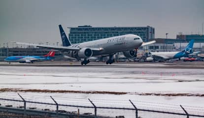 Airlines Waiving Fees As Cancellations Climb Amid Massachusetts Nor'Easter
