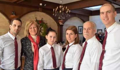 Westchester Restaurant Celebrates Holidays With Special Lunch For Seniors