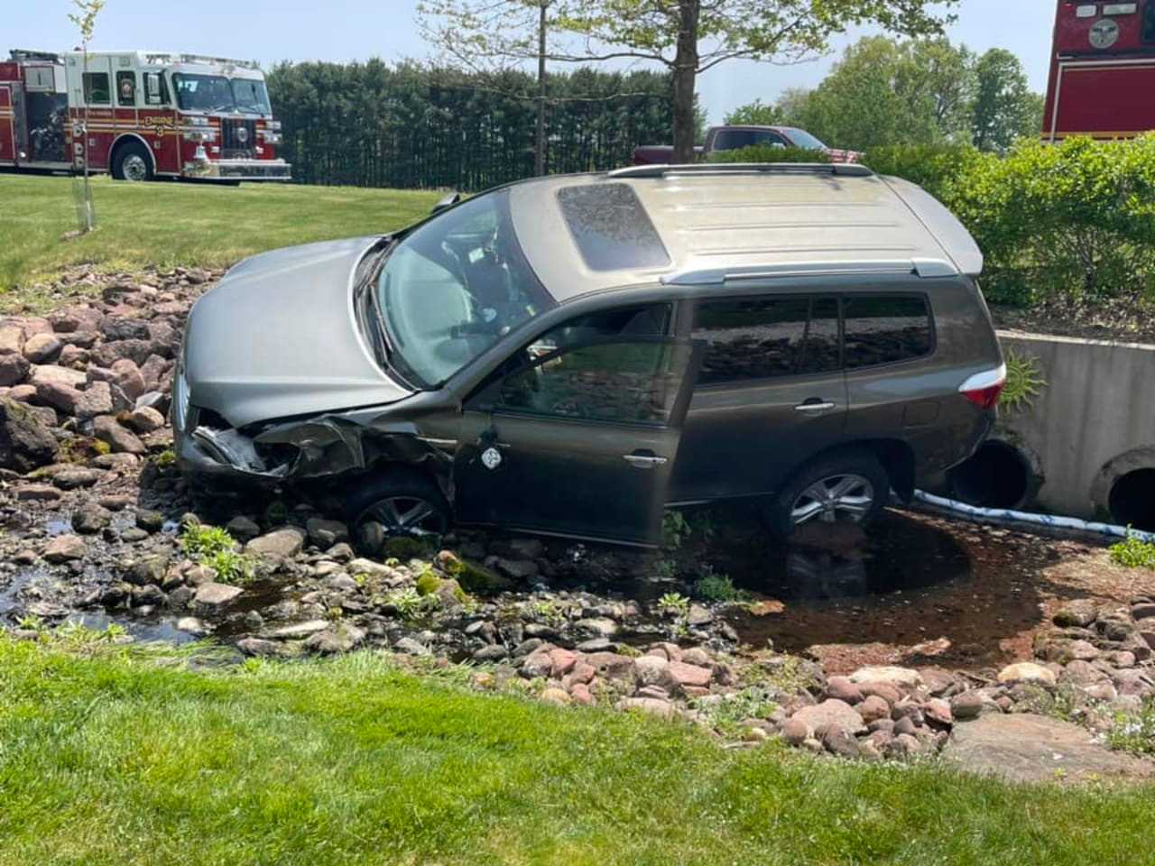 Car Crashes Into Brook, Leaks Fluid In South Windsor