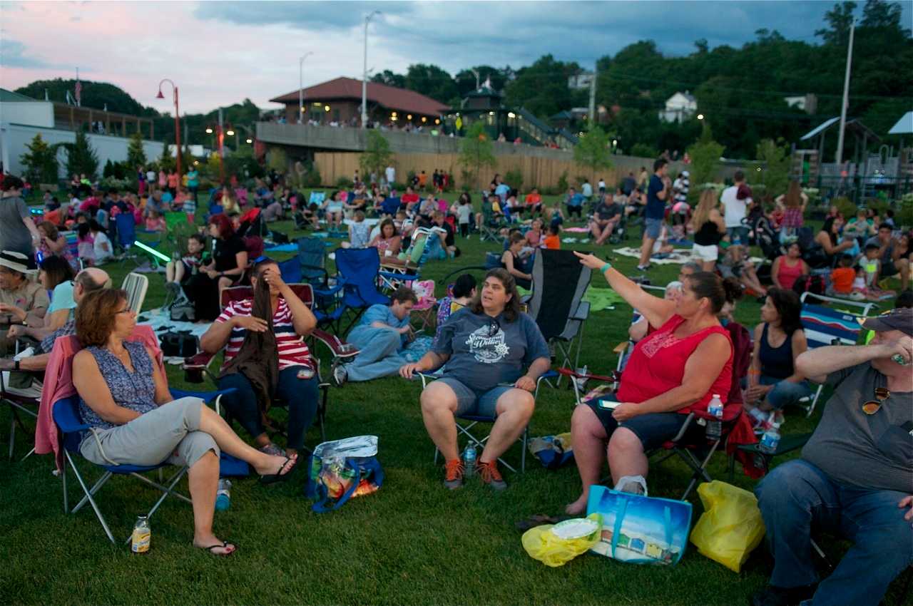 Ossining held its annual Fourth of July fireworks display Thursday night, with huge crowds finding their way to Louis Engel Park, where they lined the waterfront on a beautiful summer night.