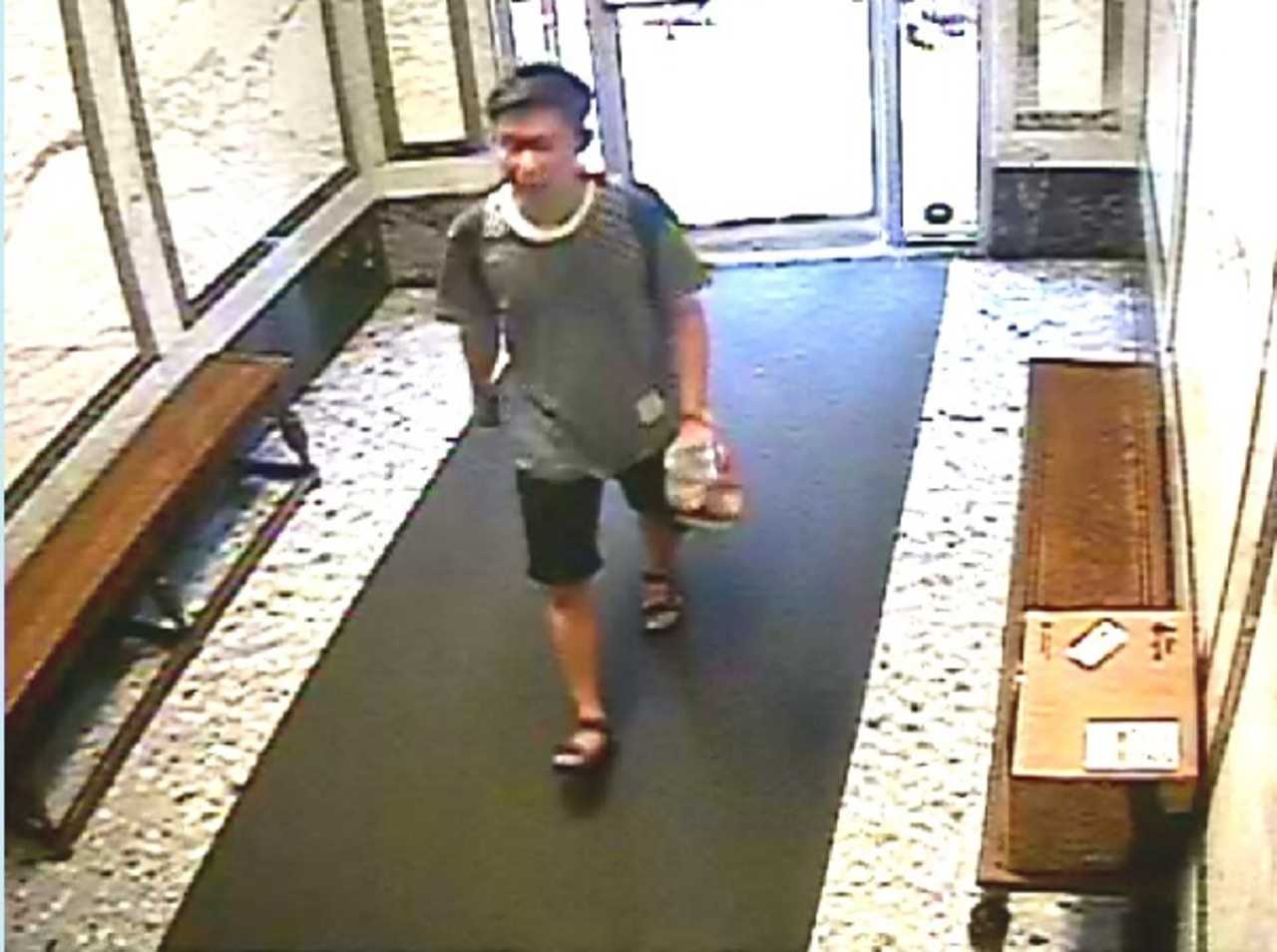 Do you know him? CONTACT Leonia PD: (201) 944-0800 or tips@leoniapd.org.