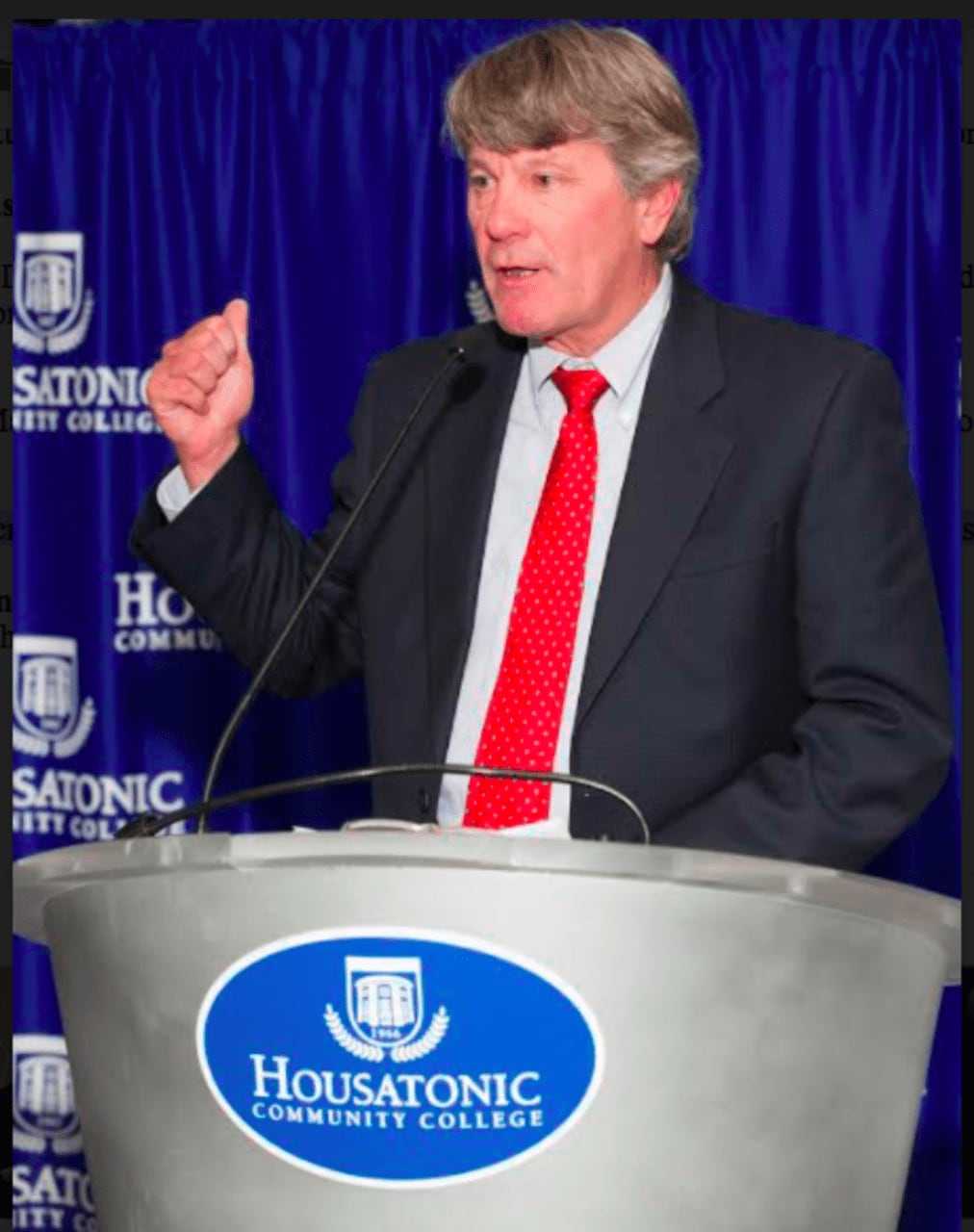<p>Guest speaker Peter WerthIII chose to work with inner-city Hartford students to create energy solutions for Nepal.</p>