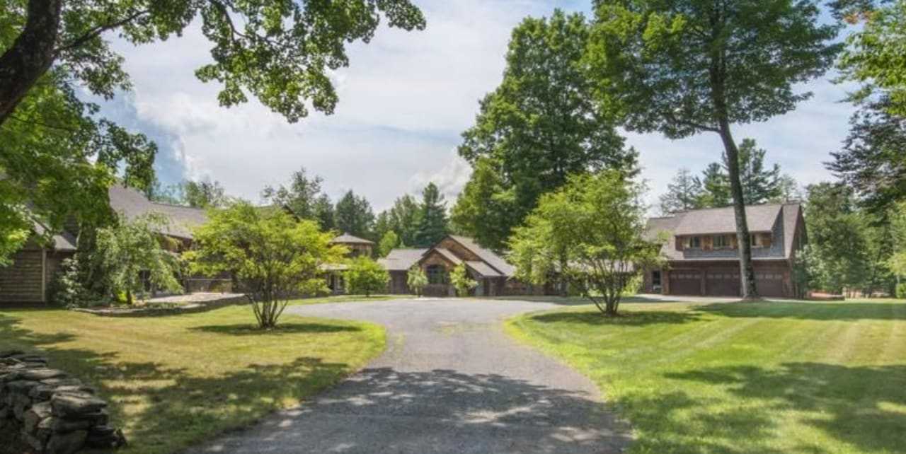 Aaron Lewis' Western Mass mansion is listed for $3.5 million.