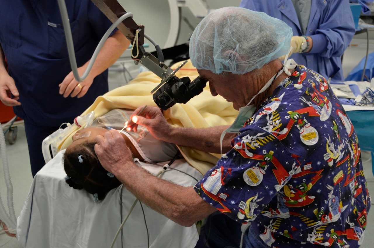 Dr. Lee Eisenberg volunteers his time to perform surgeries on patients. 
