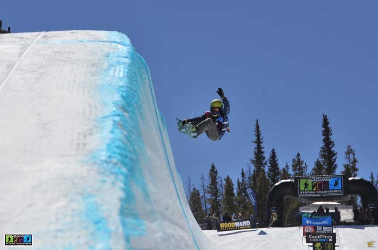 Sumner in the 22' Olympic size super pipe