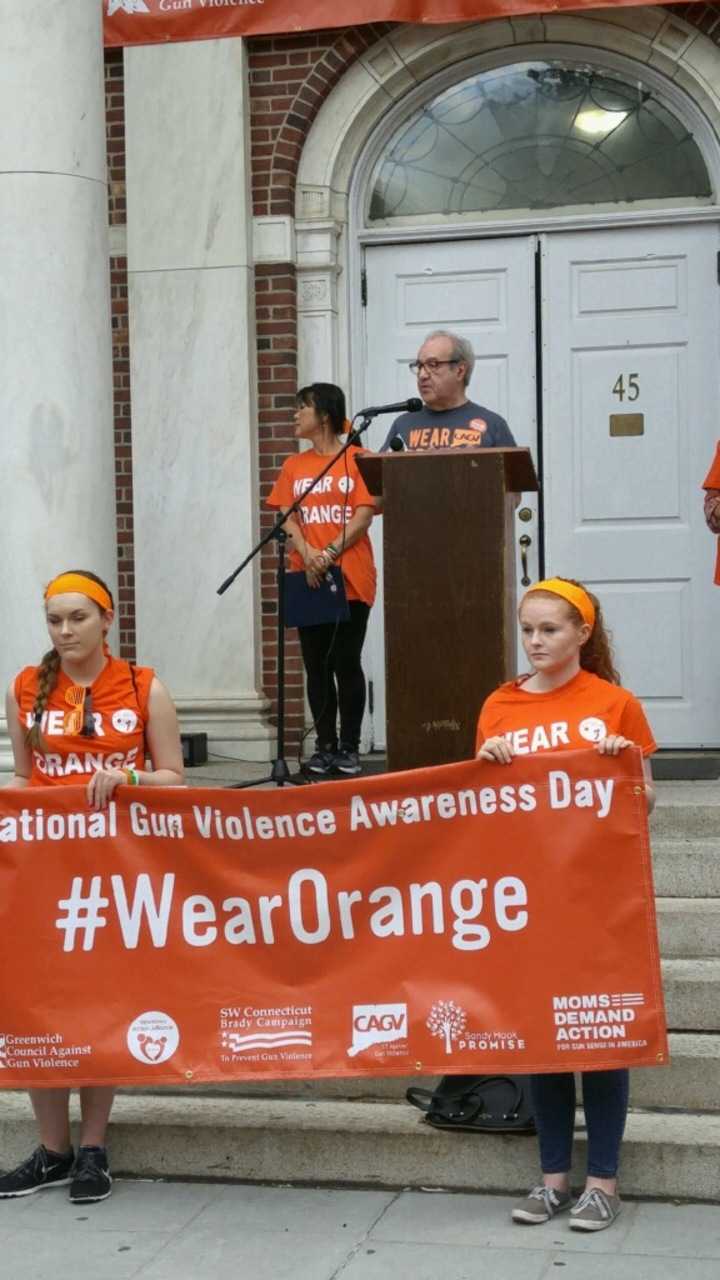 <p>Ron Pinciaro, Connecticut Against Gun Violence executive director, speaks to the crowd at Edmond Town Hall in Newtown.</p>