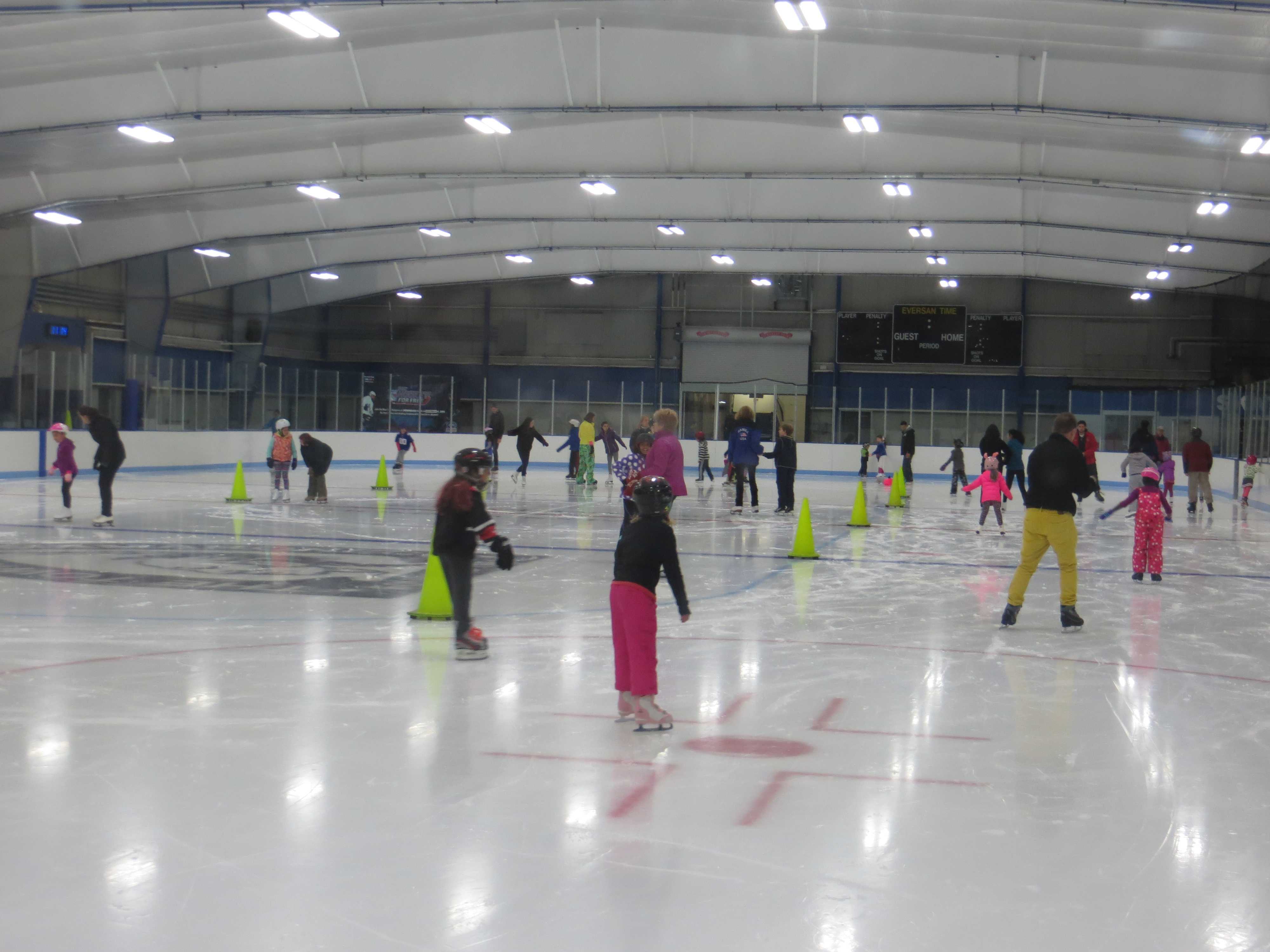 The newly-renovated Hommocks Ice Rink held its grand opening Sunday.