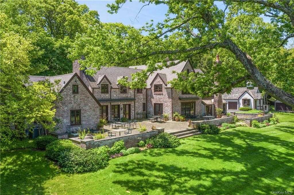 136 S Bedford Road, Pound Ridge, NY 10576, Pound Ridge, NY 10576