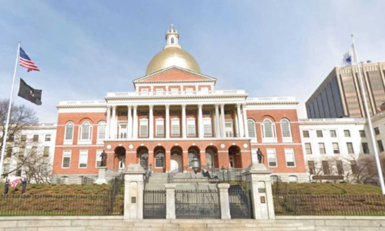 Mass Senate Approves Bill Allowing Undocumented Immigrants To Get Driver's Licenses