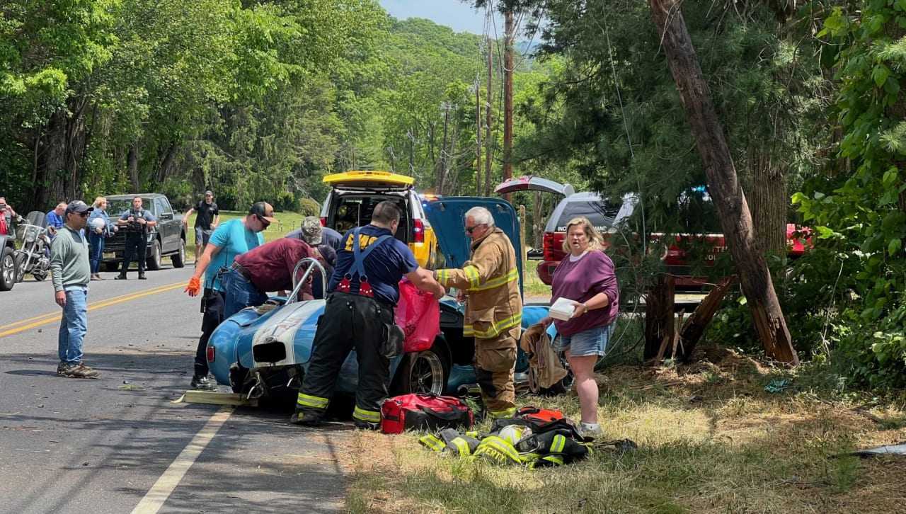 3 Hurt, Lab Rescued During Serious Back-To-Back Crashes In Hunterdon County