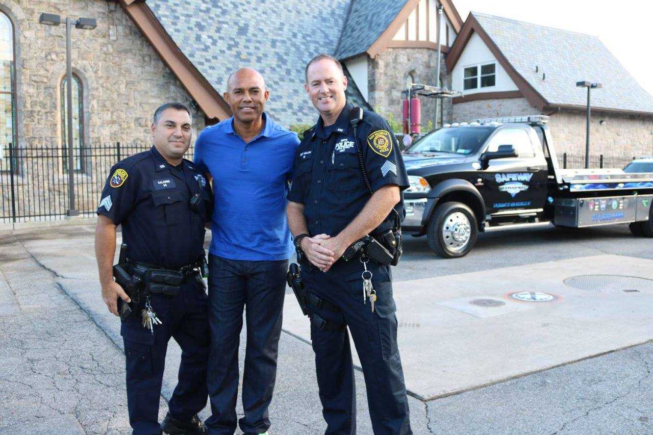 Meet Mariano Rivera At Donation Drop For Hurricane Victims In New Rochelle
