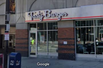 Boston Eatery Popular For Late-Night Food Closes, Reports Say