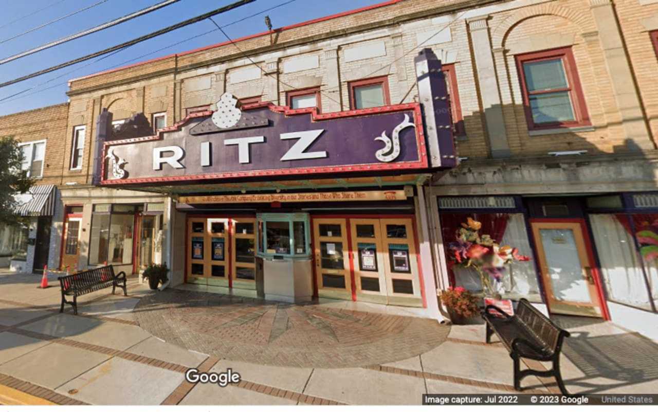 NJ Theater Company Slams School Groups For Leaving 'School Of Rock' Show Due To Cursing