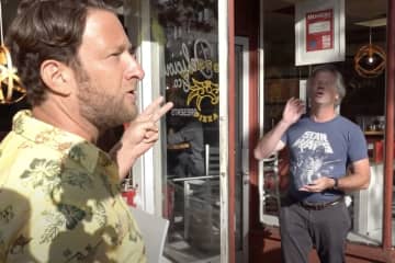 Portnoy Gets In Shouting Match With 'Worst Pizza Place In America' Owner On Somerville Sidewalk