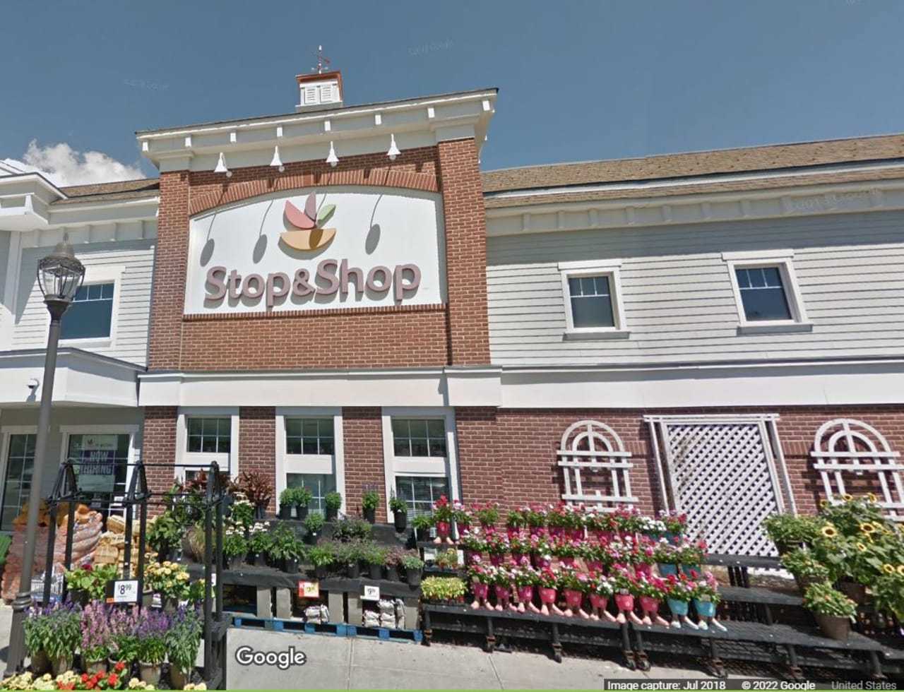 Now Hiring: Grocery Chain Hosting Career Fair In Litchfield County Filling Hundreds Of Jobs