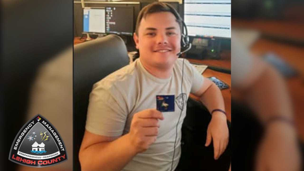 PA 911 Dispatcher Talks Pregnant Woman Through Delivery Over The Phone