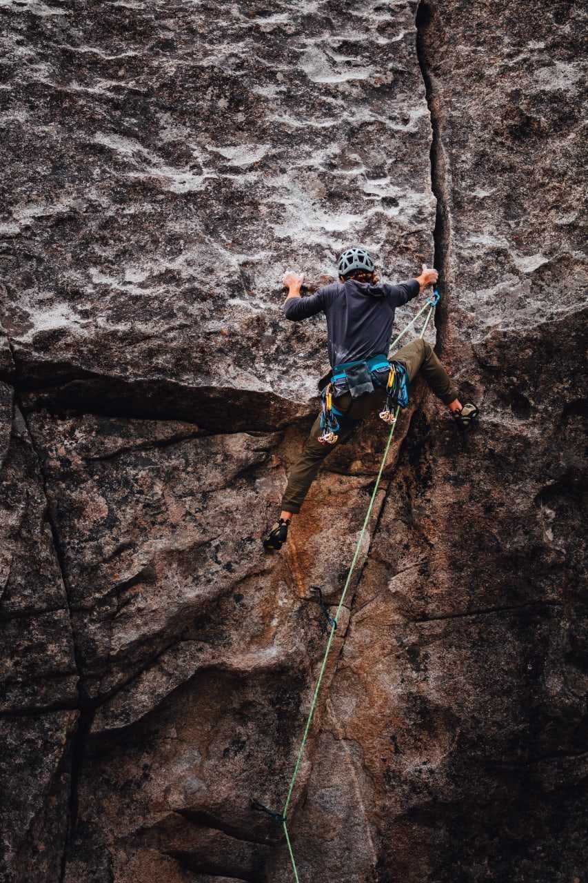 Central Mass Man Helps Save Friend After He Fell While Rock Climbing In NH
