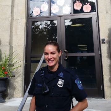 Rutherford Patrol Officer Kathleen Ervelli stops by Lincoln School.