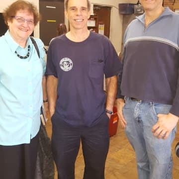 David Barach with Molly and Shalom Fisch at TVAC's blood drive, held in memory of past members. 